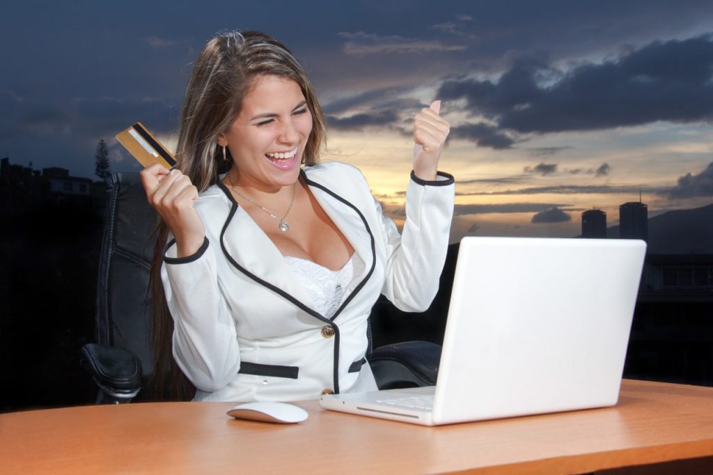 how to raise your credit score